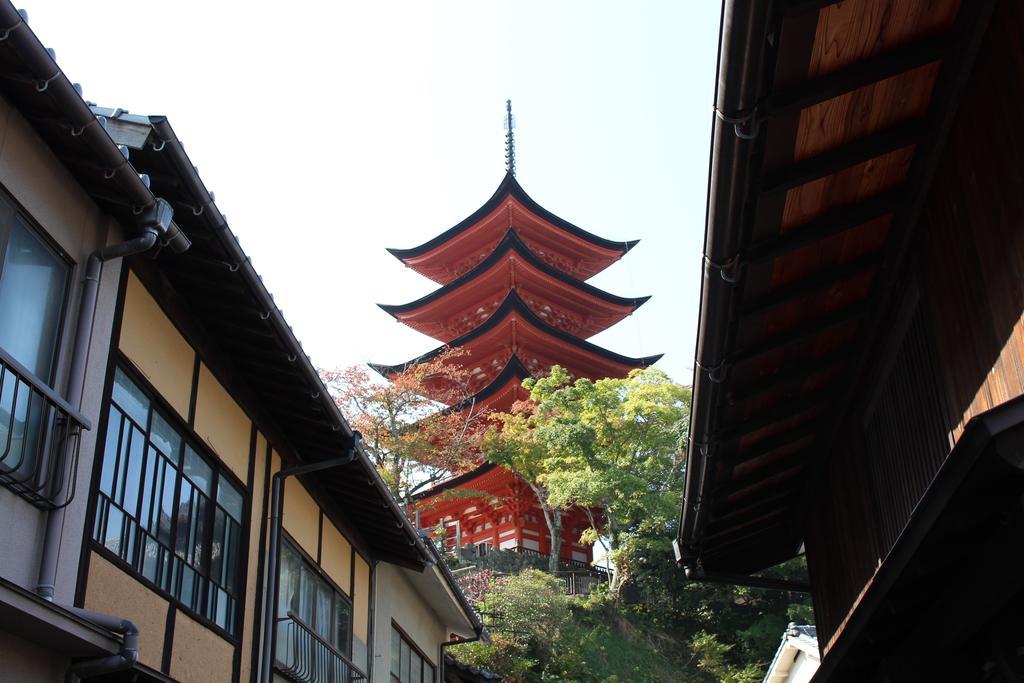 Miyajima Seaside Ryokan